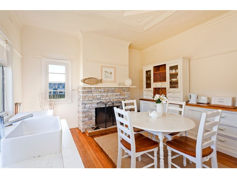 22 Great Ocean Road, Apollo Bay VIC 3233