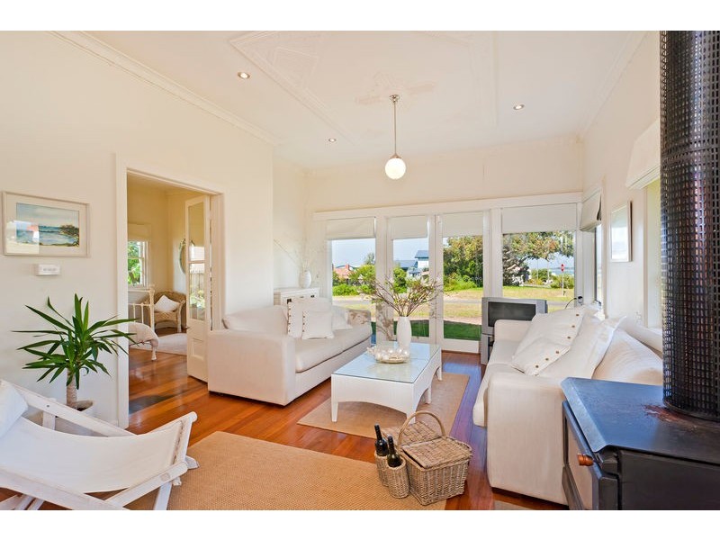 22 Great Ocean Road, Apollo Bay VIC 3233