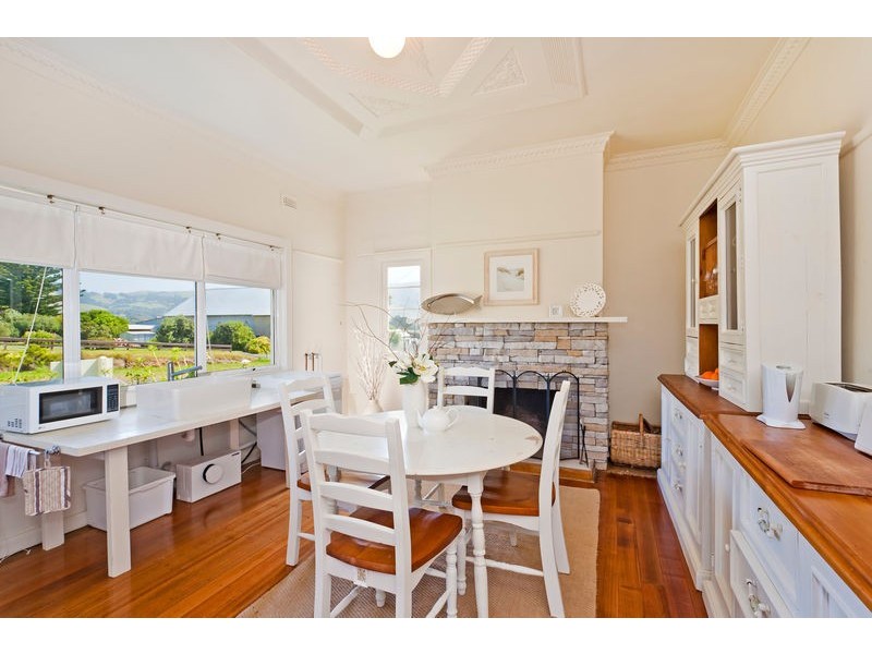 22 Great Ocean Road, Apollo Bay VIC 3233