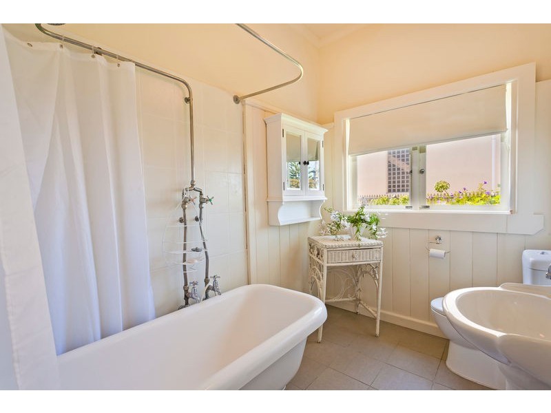 22 Great Ocean Road, Apollo Bay VIC 3233