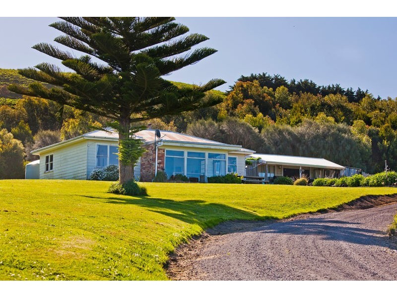 300 Montrose Avenue, Apollo Bay VIC 3233