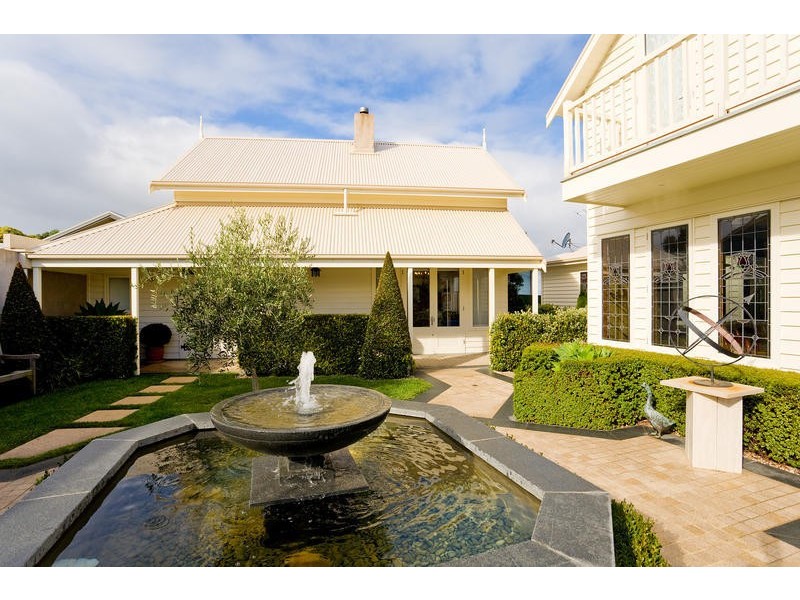 4 Great Ocean Road, Apollo Bay VIC 3233