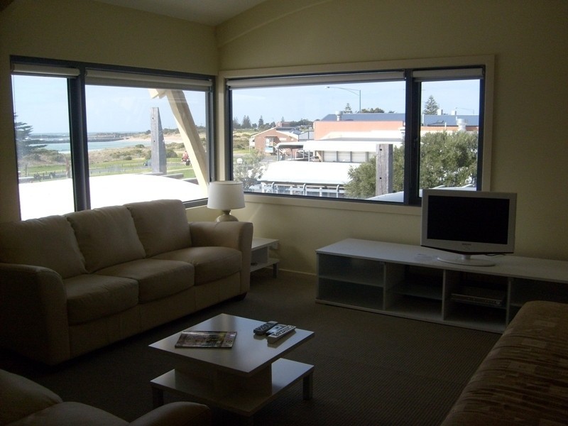 2/155 Great Ocean Road, Apollo Bay VIC 3233