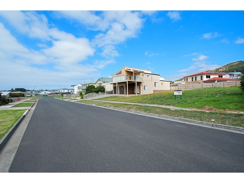 14 Seaview Drive, Apollo Bay VIC 3233