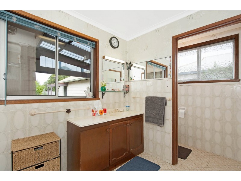 31 Montrose Avenue, Apollo Bay VIC 3233