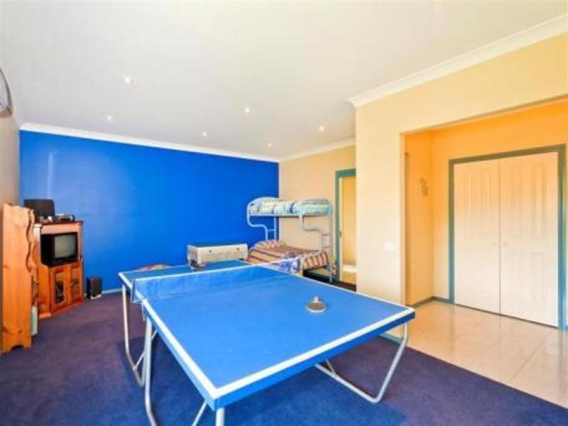 8 Moore Street, Apollo Bay VIC 3233