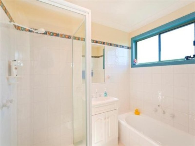 8 Moore Street, Apollo Bay VIC 3233