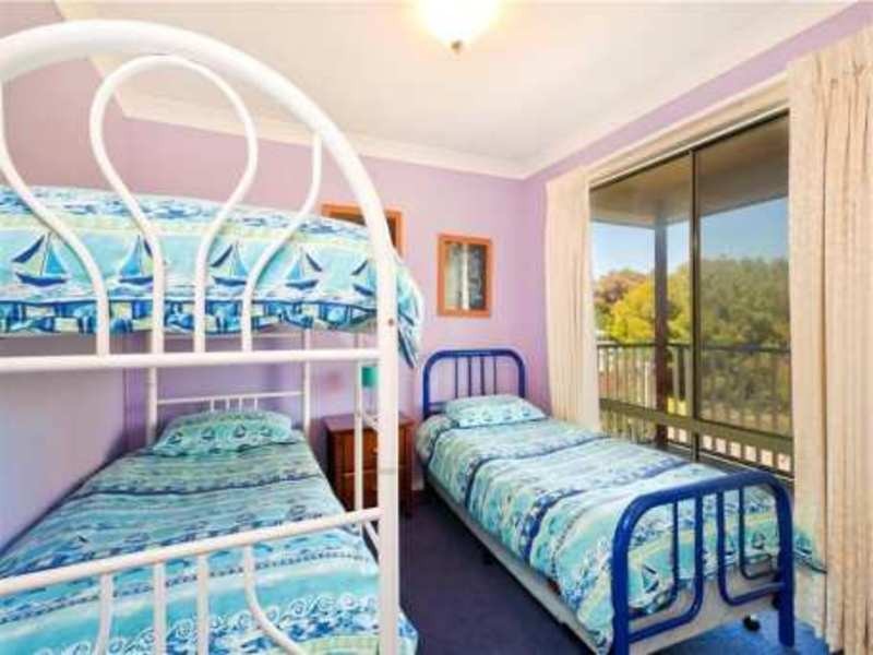 8 Moore Street, Apollo Bay VIC 3233
