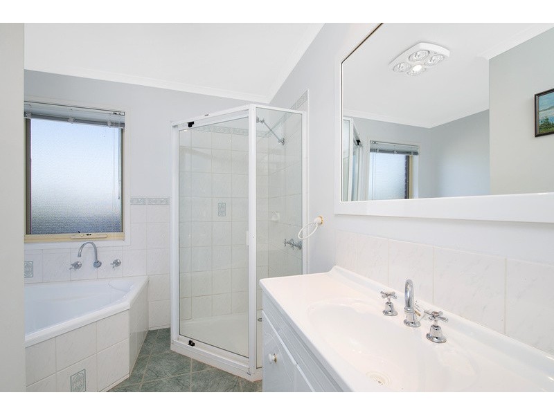 6 Jillian Road, Apollo Bay VIC 3233