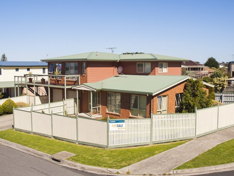 6 Jillian Road, Apollo Bay VIC 3233