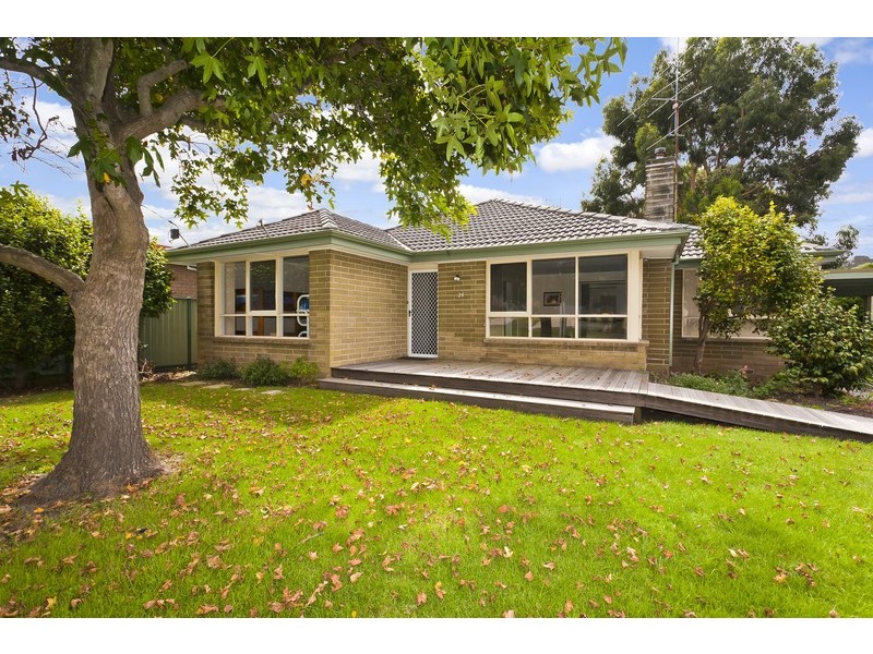 24 Nelson Street, Apollo Bay VIC 3233