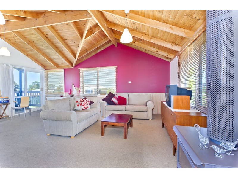 10 Park Avenue, Apollo Bay VIC 3233