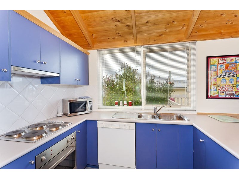 10 Park Avenue, Apollo Bay VIC 3233