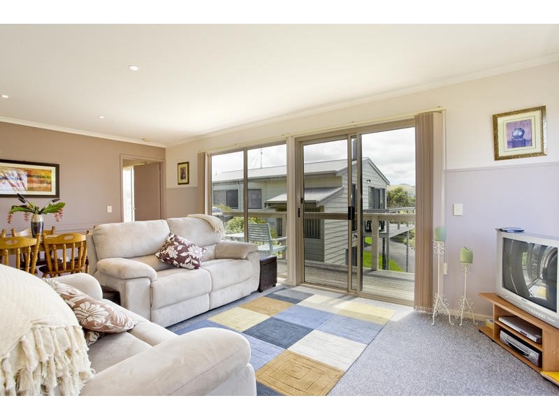 3/9 Great Ocean Road, Marengo VIC 3233