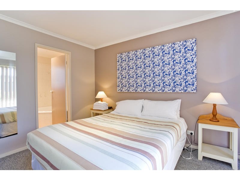 3/9 Great Ocean Road, Marengo VIC 3233