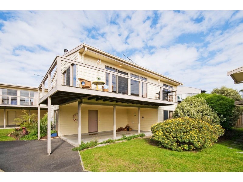 3/9 Great Ocean Road, Marengo VIC 3233