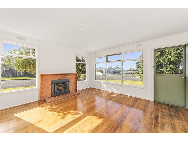 109 McLachlan Street, Apollo Bay VIC 3233