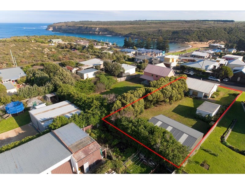 24 Hennessy Street, Port Campbell VIC 3269