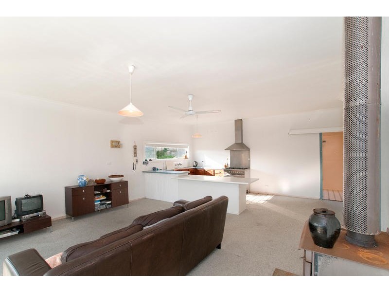 24 Hennessy Street, Port Campbell VIC 3269