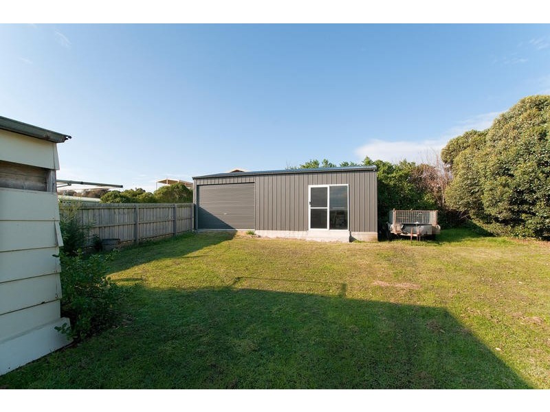 24 Hennessy Street, Port Campbell VIC 3269