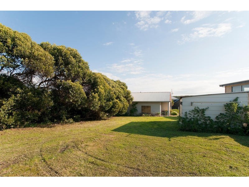 24 Hennessy Street, Port Campbell VIC 3269