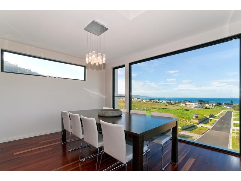 27 Seeberg Court, Apollo Bay VIC 3233