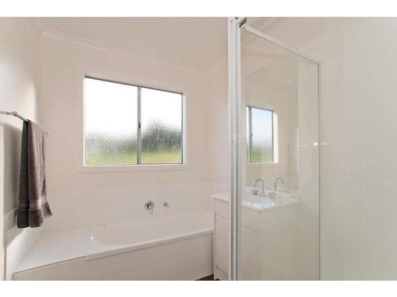 16 Seeberg Court, Apollo Bay VIC 3233