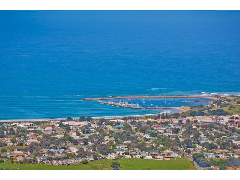 300 Montrose Avenue, Apollo Bay VIC 3233