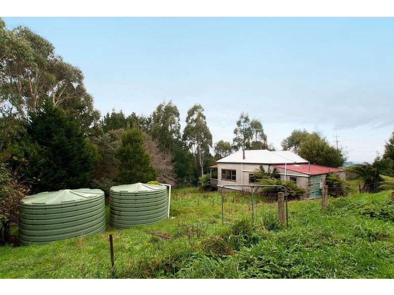 4 Gardner Street, Beech Forest VIC 3237