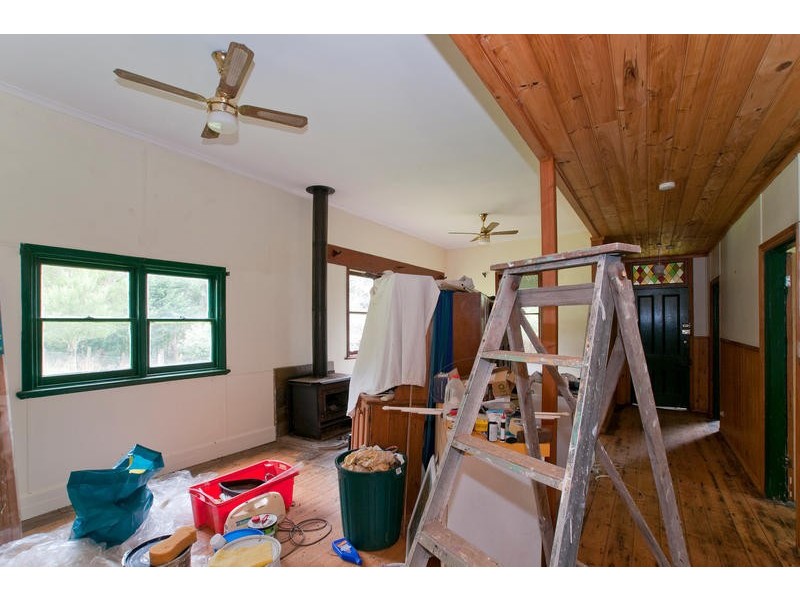 4 Gardner Street, Beech Forest VIC 3237