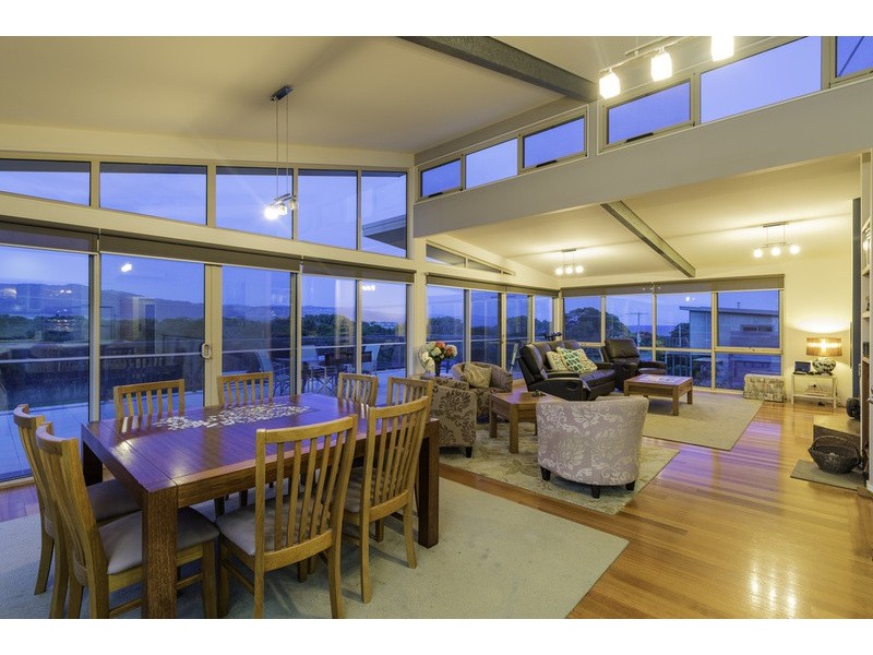 11 Telford Street, Apollo Bay VIC 3233