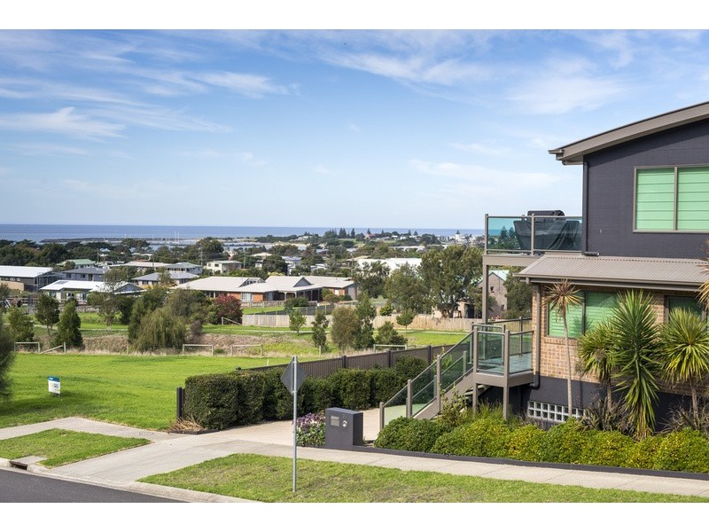 24 Seeberg Court, Apollo Bay VIC 3233