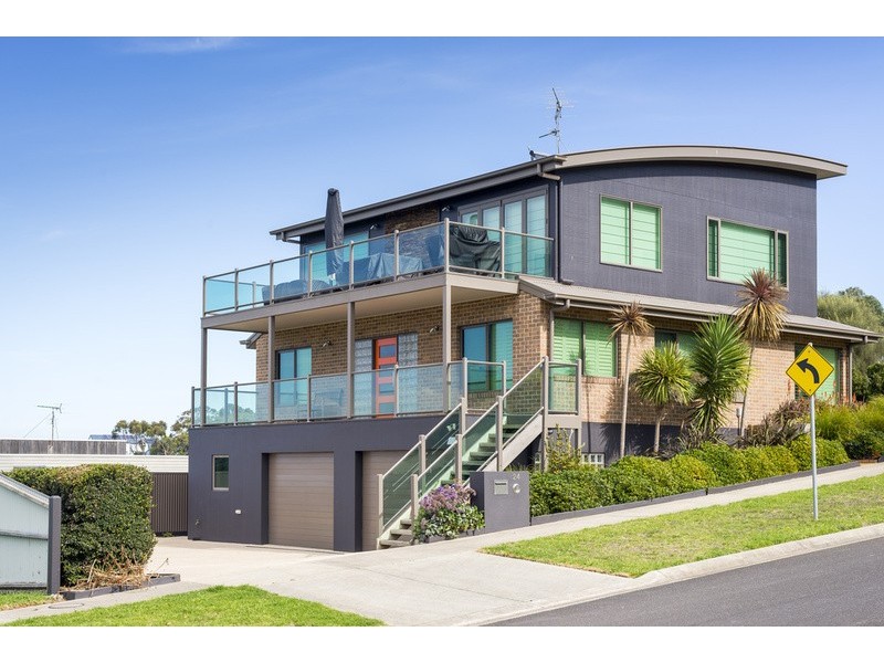 24 Seeberg Court, Apollo Bay VIC 3233