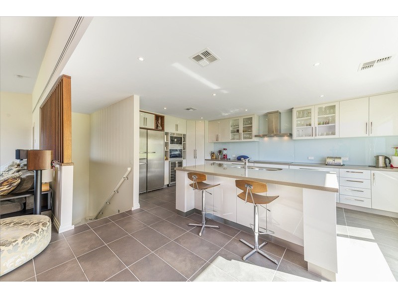 24 Seeberg Court, Apollo Bay VIC 3233