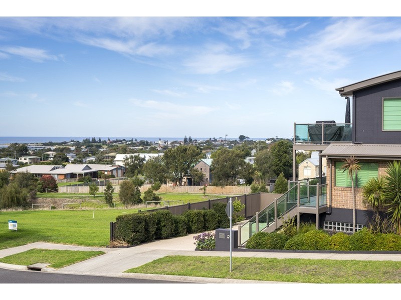 24 Seeberg Court, Apollo Bay VIC 3233