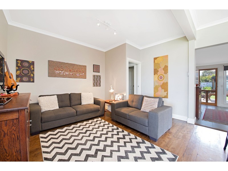 4 Seymour Crescent, Apollo Bay VIC 3233