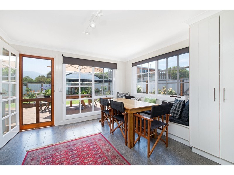 4 Seymour Crescent, Apollo Bay VIC 3233