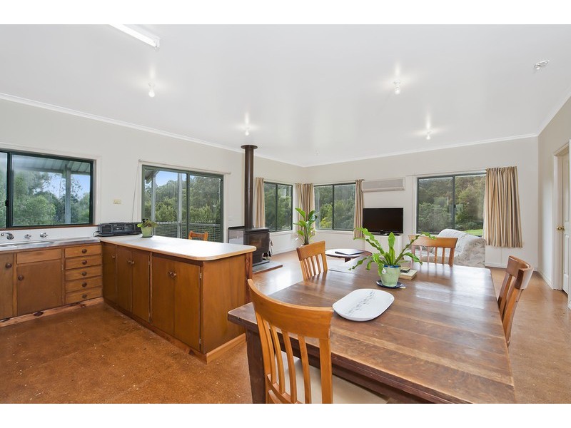 870 Forrest Apollo Bay Road, Barramunga VIC 3249