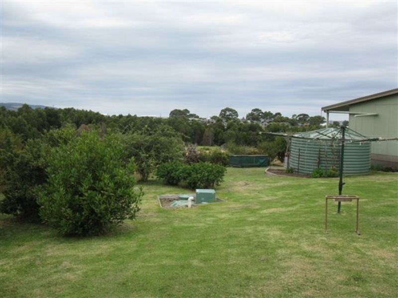 120 Montrose Avenue, Apollo Bay VIC 3233