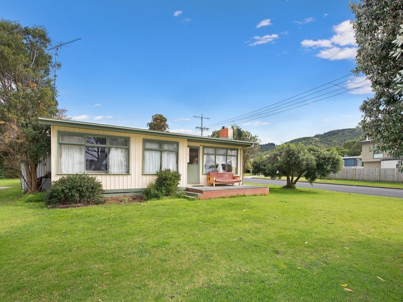 109 McLachlan Street, Apollo Bay VIC 3233