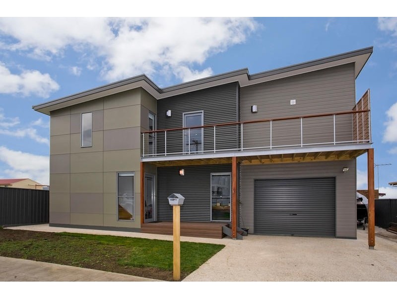 68 Costin Street, Apollo Bay VIC 3233