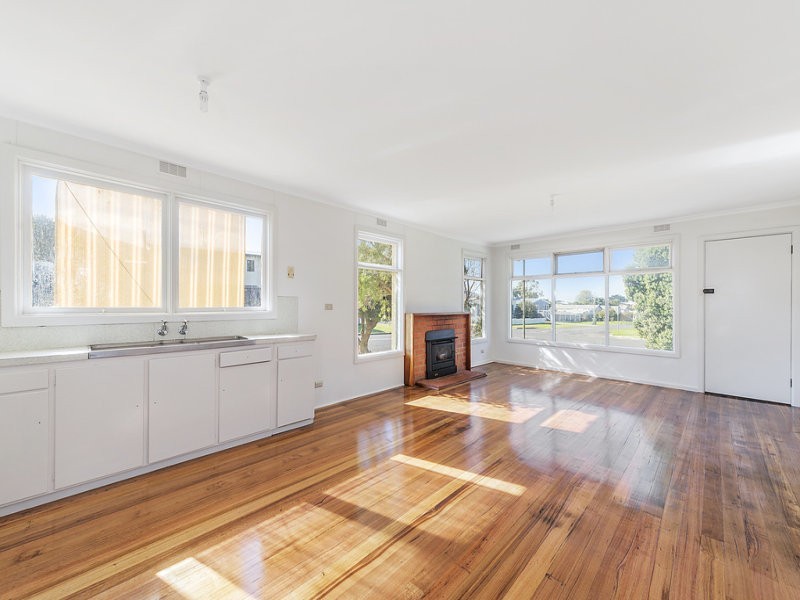 109 McLachlan Street, Apollo Bay VIC 3233