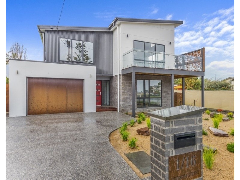 1/16 Thomson Street, Apollo Bay VIC 3233