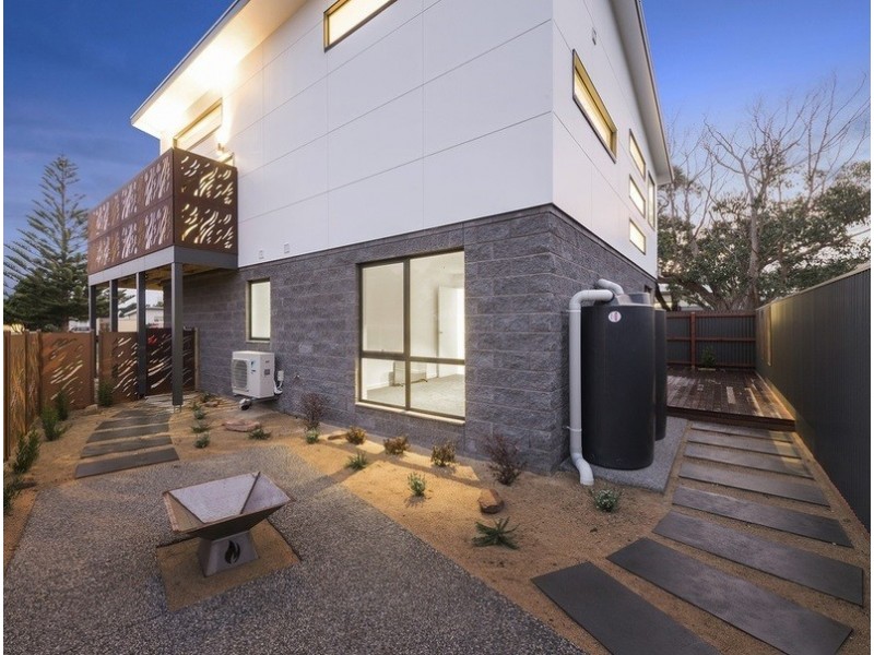 1/16 Thomson Street, Apollo Bay VIC 3233
