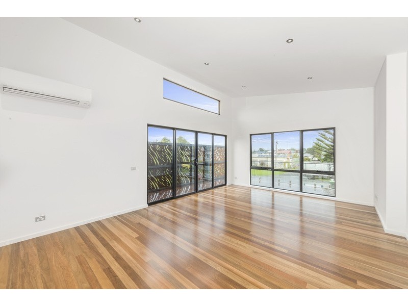 1/16 Thomson Street, Apollo Bay VIC 3233