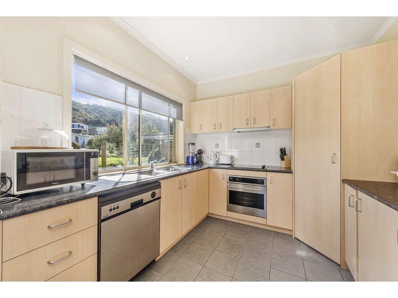2/3-4 Nizam Quay, Apollo Bay VIC 3233