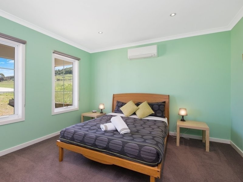 24 Joyce Street, Apollo Bay VIC 3233