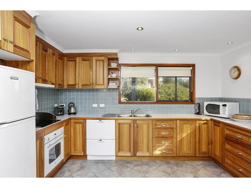 4 Mitchell Court, Apollo Bay VIC 3233