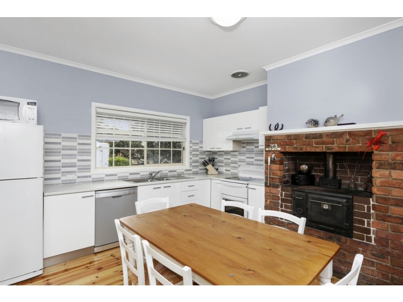 91 McLachlan Street, Apollo Bay VIC 3233