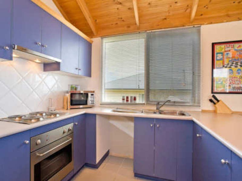 10 Park Avenue, Apollo Bay VIC 3233